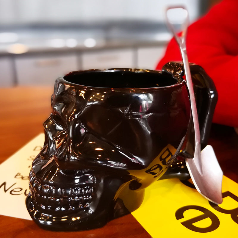 Ceramic Skull Mug – 17 cm