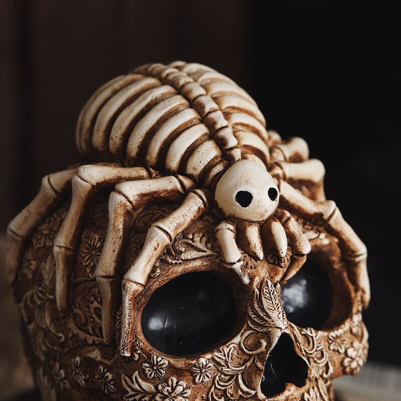 Spider Skull Resin Decoration – 16 cm