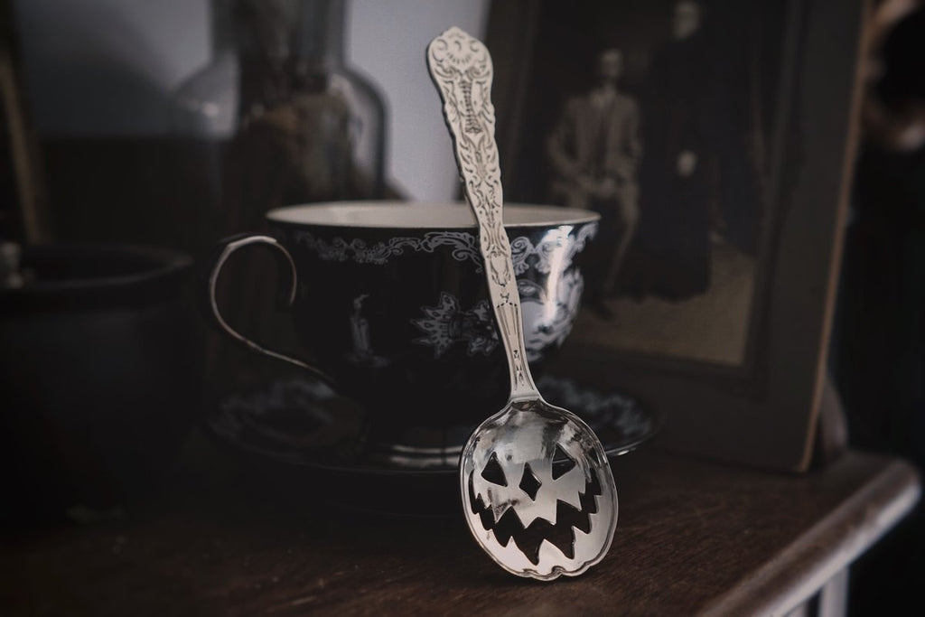 Haunted Hallows Jack-O'-Lantern Teaspoon – 6 in