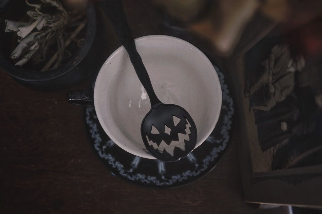 Haunted Hallows Jack-O'-Lantern Teaspoon – 6 in