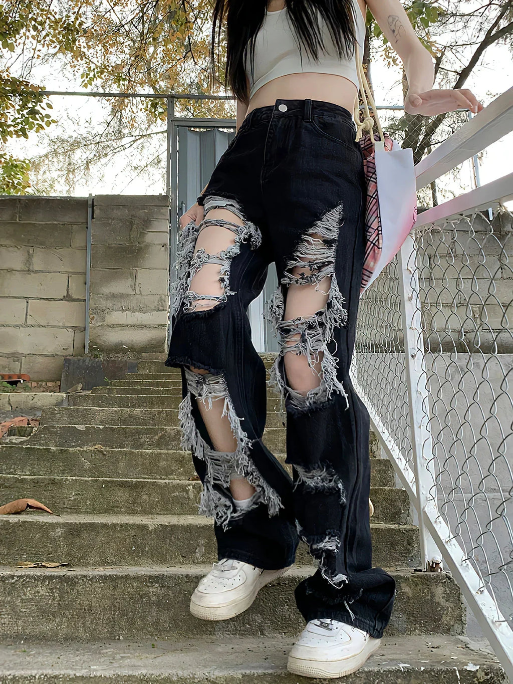 Women's Black Distressed Loose Jeans – S–XXL