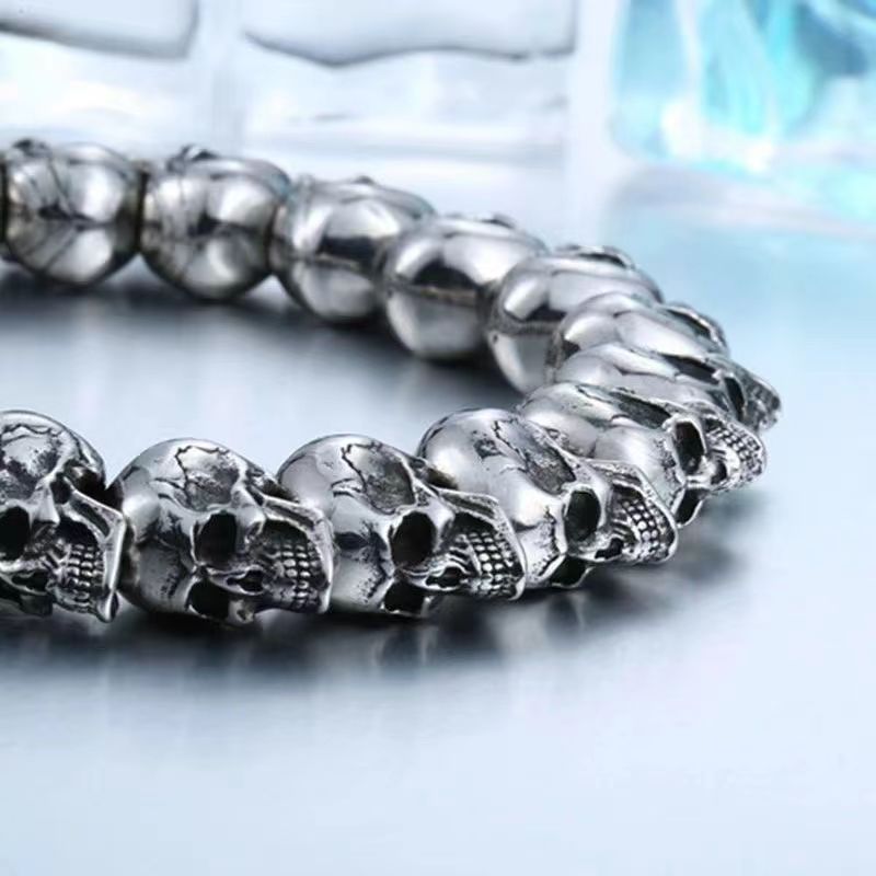 Men's Gothic Skull Beaded Bracelet – Silver