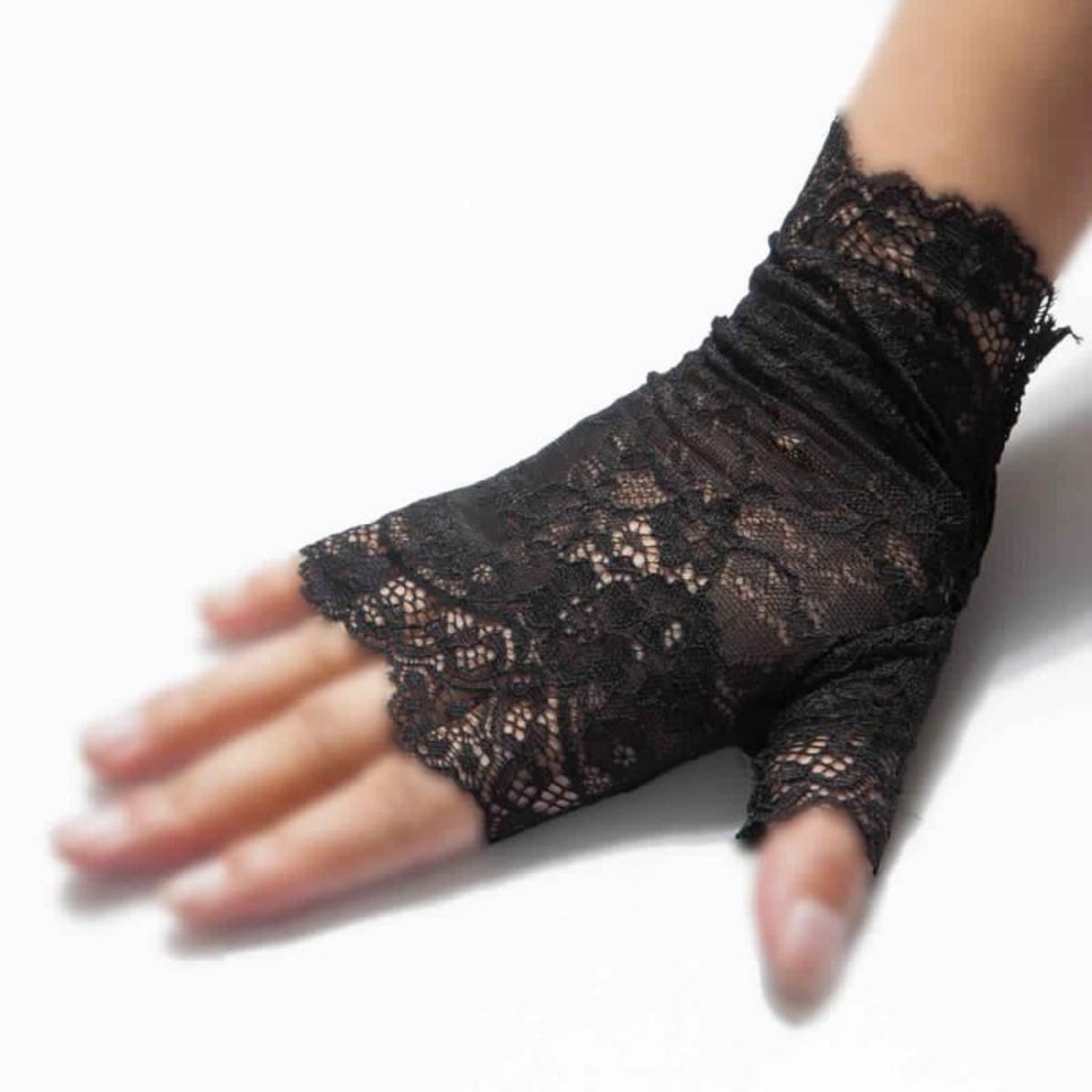 Women's Gothic Fingerless Lace Gloves