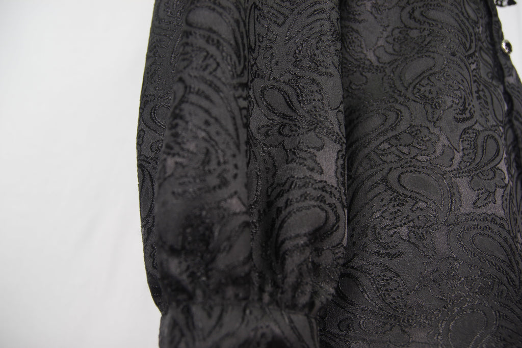 Men's Gothic Vampire Shirt with Ruffled Cuffs & Jabot – S–4XL