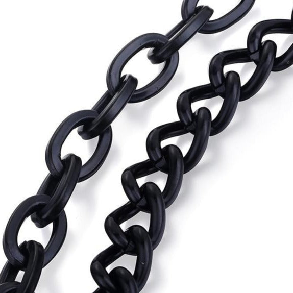 Black Handcuff-Style Belt Chain – 40–50cm