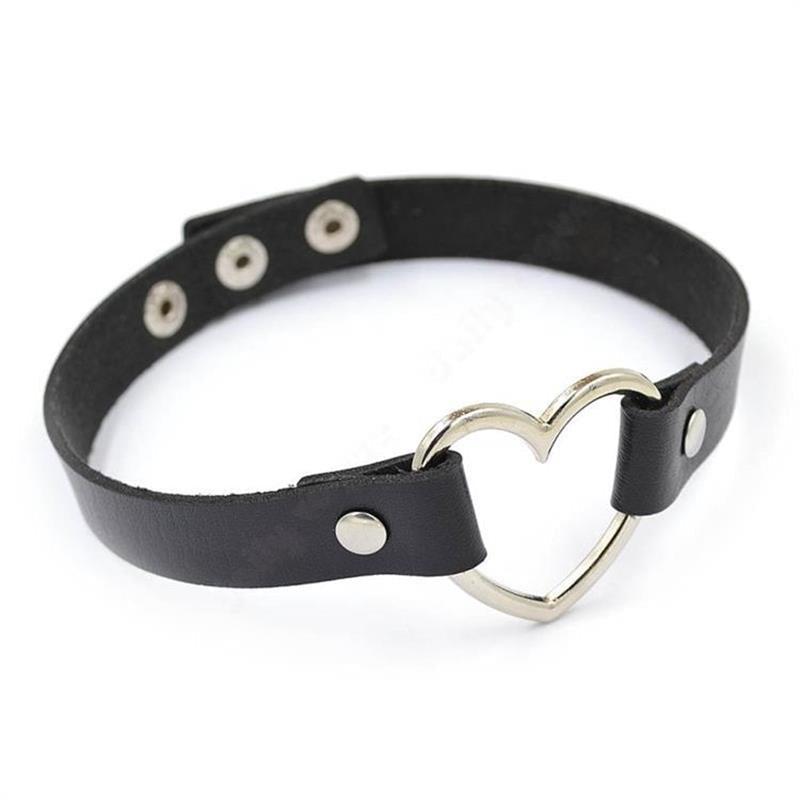 Black Skinny Heart Choker – Adjustable