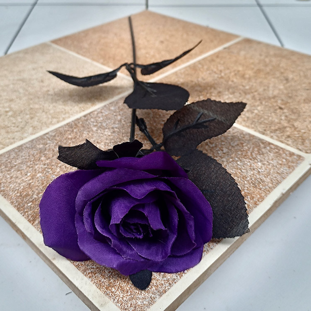 Artificial Gothic Roses – Set of 5